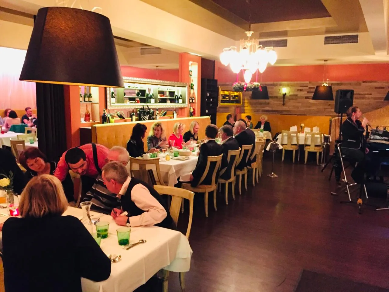 Piccola Italia restaurant evening